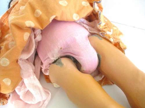 A VINTAGE 63cm SPANISH DOLL