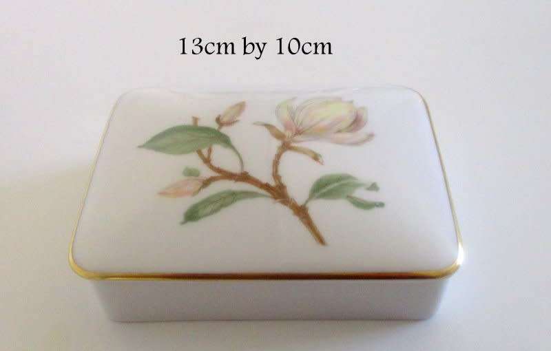 A GERMAN CERAMIC TRINKET/JEWELLERY BOX--Hutschenreuther Selb Bavaria----PERFECT