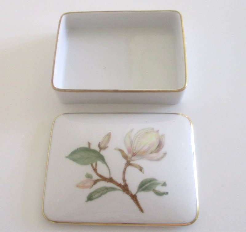 A GERMAN CERAMIC TRINKET/JEWELLERY BOX--Hutschenreuther Selb Bavaria----PERFECT