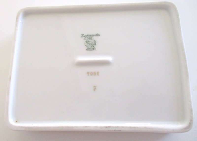 A GERMAN CERAMIC TRINKET/JEWELLERY BOX--Hutschenreuther Selb Bavaria----PERFECT