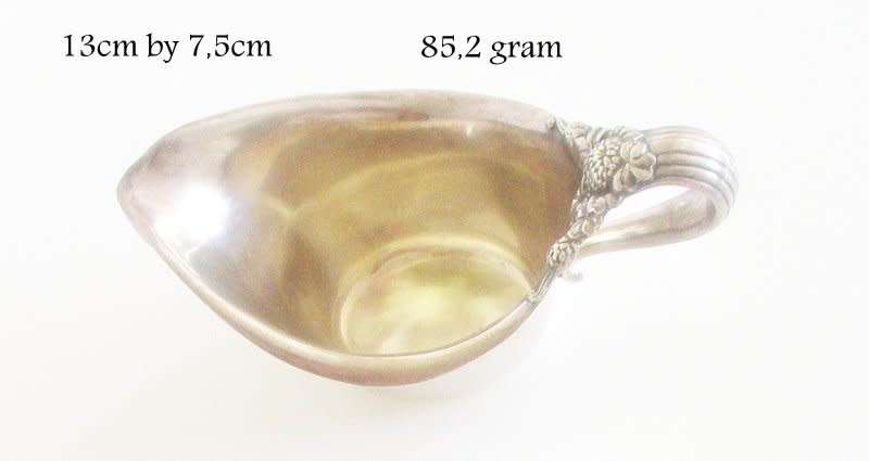 ANTIQUE CIRCA 1895 TIFFANY STERLING SILVER THISTLE CLOVER CREAMER AND SUGAR BOWL-188,1gram