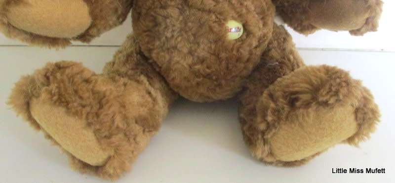 A GERMAN SUNKID TEDDY BEAR--EXCELLENT CONDITION (A)
