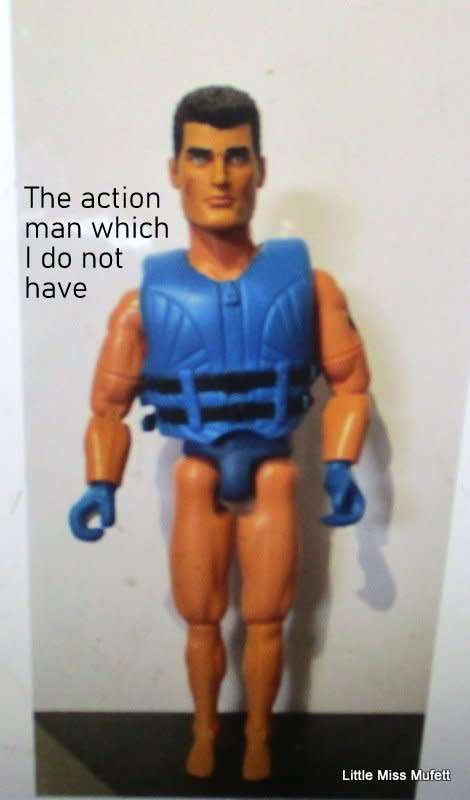 ORIGINAL VINTAGE HASBRO CANOE AND ACCESSORY--I DO NOT HAVE THE ACTION MAN