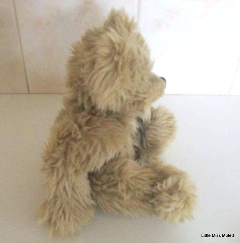 A  VINTAGE TEDDY BEAR BY HEARTFELT GORGEOUS CUDDLY