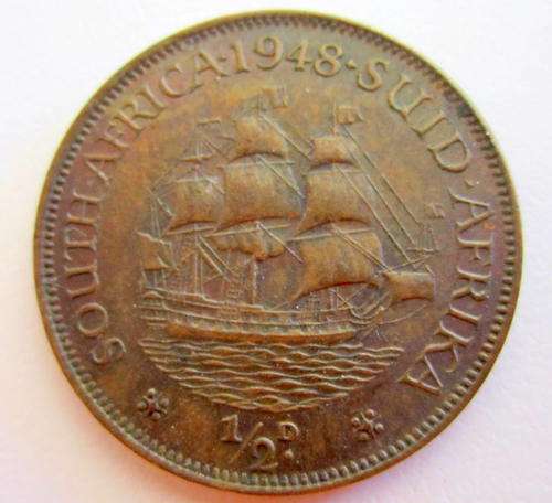 A 1948 SOUTH AFRICAN HALF PENNY---SA 17--Mintage 685,000