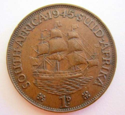 A 1945 SOUTH AFRICAN PENNY---SA 23