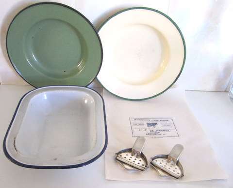 IRREPLACEABLE AFRICANA KITCHENALIA,ENAMELWARE AND MORE