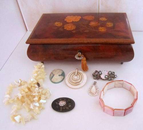 A LOVELY JEWELLERY BOX WITH MOTHER OF PEARL AND OTHER ITEMS---READ