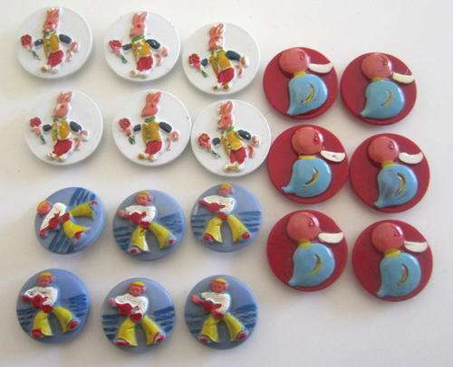 18 CHILDRENS 1950's VINTAGE BUTTONS (B)----NOTE