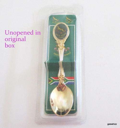 A GOLD TONE COLLECTORS SPOON "1995 WORLD CUP RUGBY"-BOXED