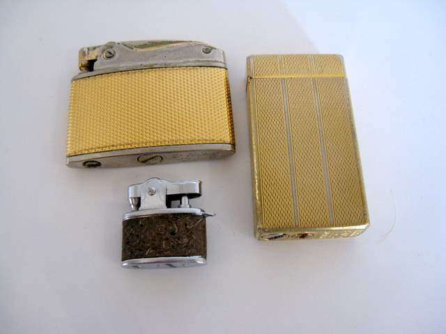 3 CIGARETTE LIGHTERS