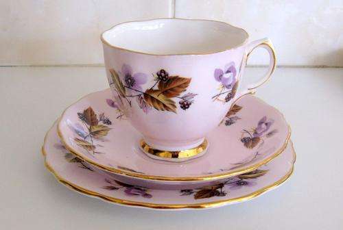 A PRETTY PASTEL PINK AND BROWN LEAF TRIO  (B)--Colclough----BUY NOW