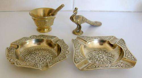 4 ITEMS OF BRASSWARE