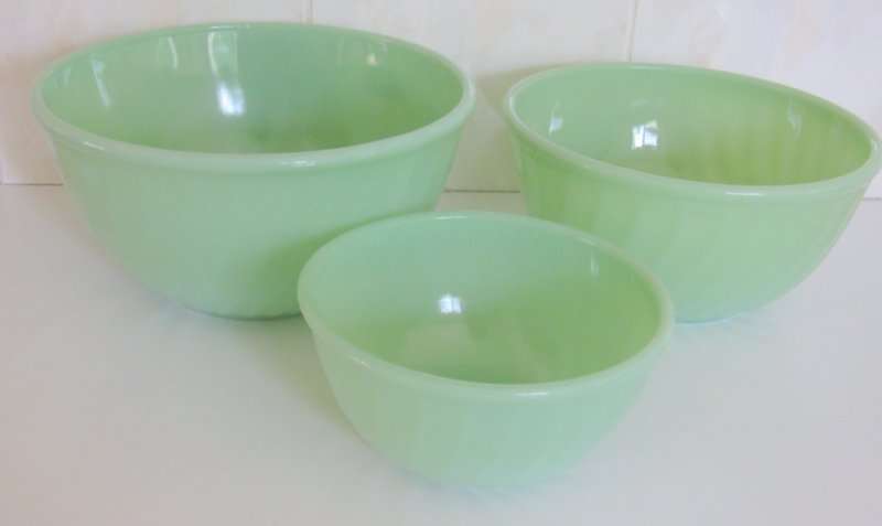 3 ART DECO GREEN GLASS BOWLS--Perfect