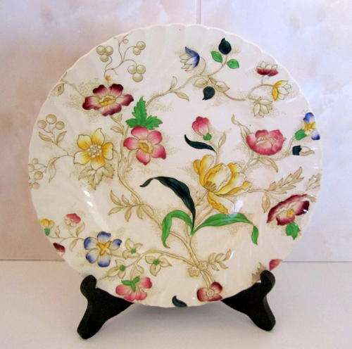 A DORCHESTER BURLEIGHWARE PLATE