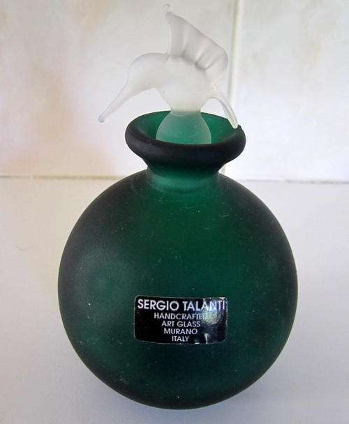 A MODERN MURANO PERFUME BOTTLE WITH A GLASS BIRD STOPPER