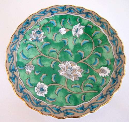 AN IMARI WALL PLATE--Small size---BUY NOW