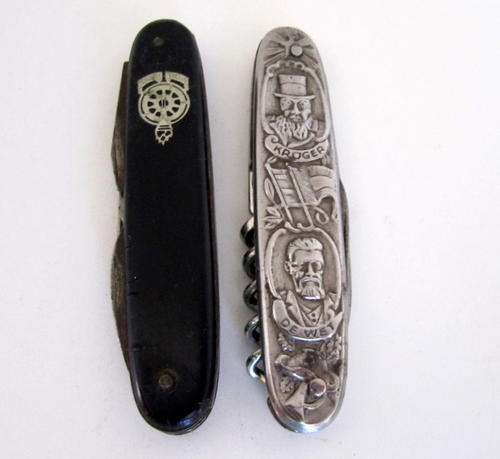 A KRUGER DE WET POCKET KNIFE AND ONE OTHER AFRICANER KNIFE---"Hou Koers"