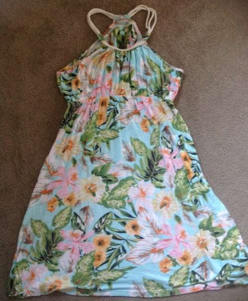 Senque dress size medium