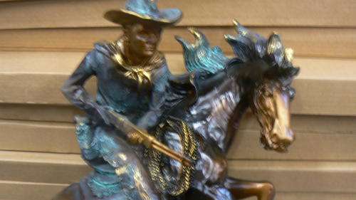 FIND THIS RARE COWBOY COLLEXTION IN EXELENT CONDITION