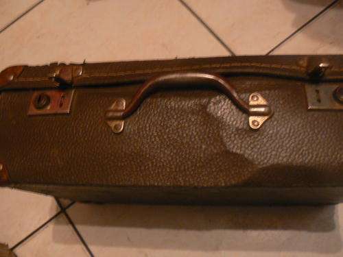 VINTAGE SUITCASE RARE