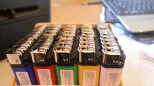 50 PC SET OF LIGHTERS FOR THE START R1