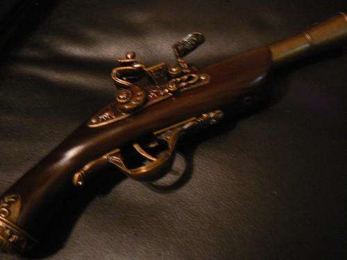 PISTOL UP FOR GRAP SPECIAL DO NOT MIST TIS PEACE