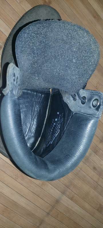 Grey suede Timberland size 8 boots in very good condition