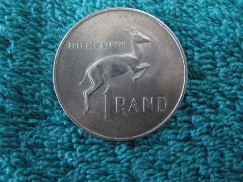 1967 Hendrik Verwoerd silver 1 rand coin GOOD CONDITION