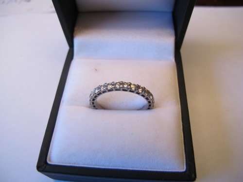 PLATINUM ETERNITY RING SET WITH 27 DIAMONDS