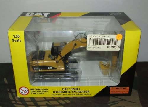 1/50 Scale CAT 323D L Hydraulic Excavator