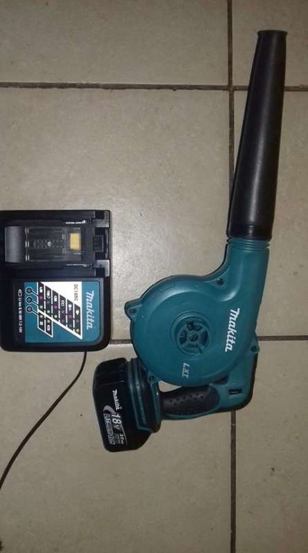 MAKITA CORDLESS BLOWER