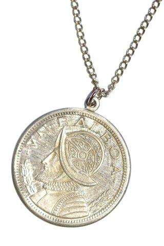 VINTAGE COIN PENDANT ON CHAIN - VN BALBOA (PANAMA)