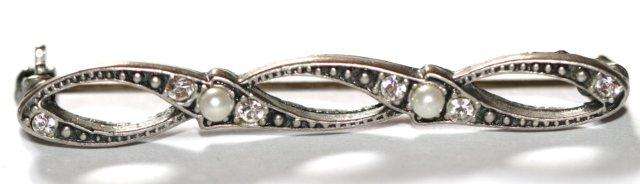 ELEGANT SILVERTONE FAUX PEARL & DIAMANTE BROOCH - VINTAGE