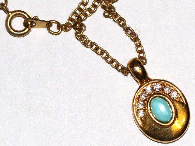 STYLISH DIAMANTE PENDANT ON CHAIN - VINTAGE