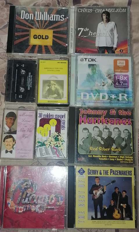 VARIOUS CASSETTES AND CD`s