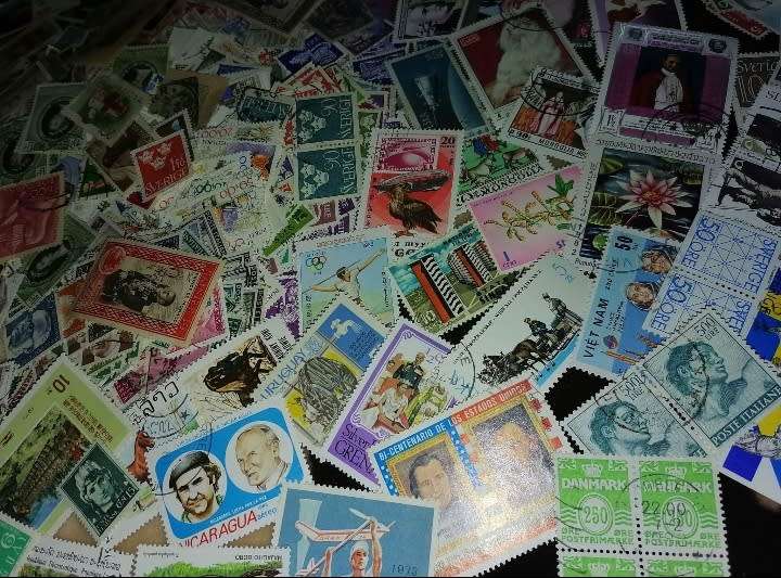 2000 x World Stamps - very nice lot from various countries