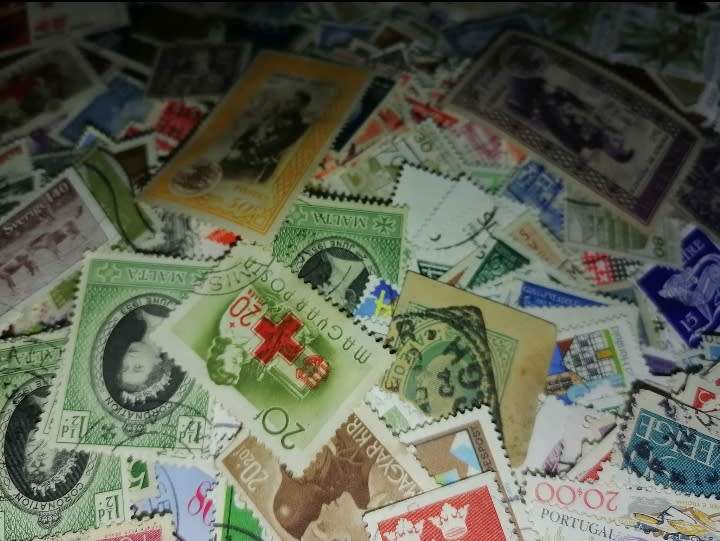 2000 x World Stamps - very nice lot from various countries