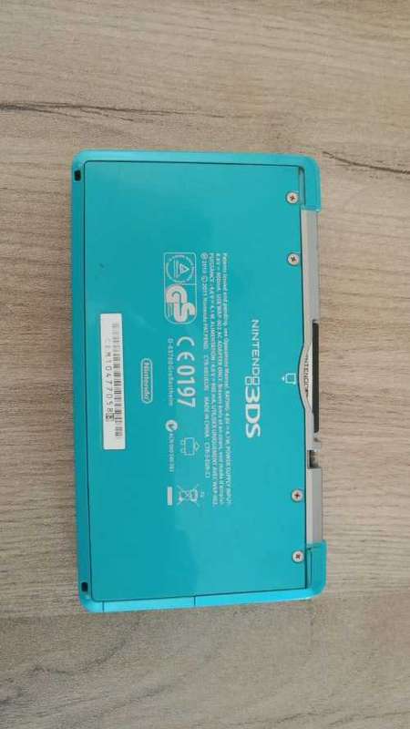 Nintendo 3DS aqua blue
