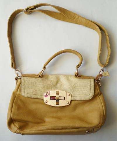 GREAT HANDBAG WITH GOLD DETAIL AND SLING!!