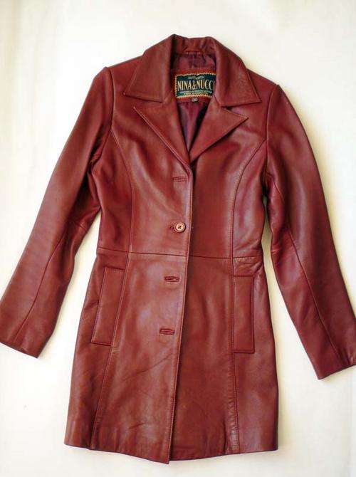 STUNNING OXBLOOD RED LEATHER COAT!!