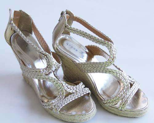 CUTE GOLD WEDGES!!