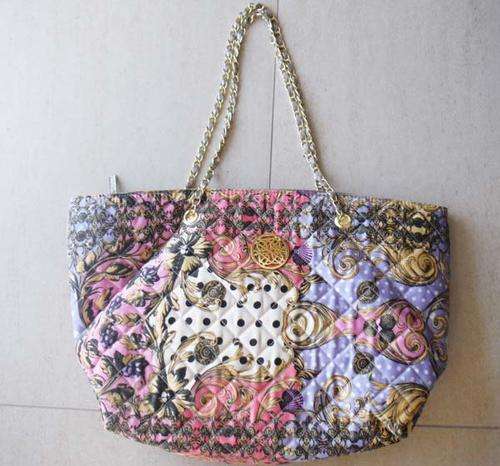 PRETTY COLOURFUL PRINT HANDBAG!