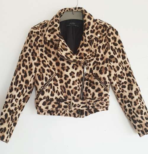GORGEOUS ZARA LEOPARD PRINT JACKET!