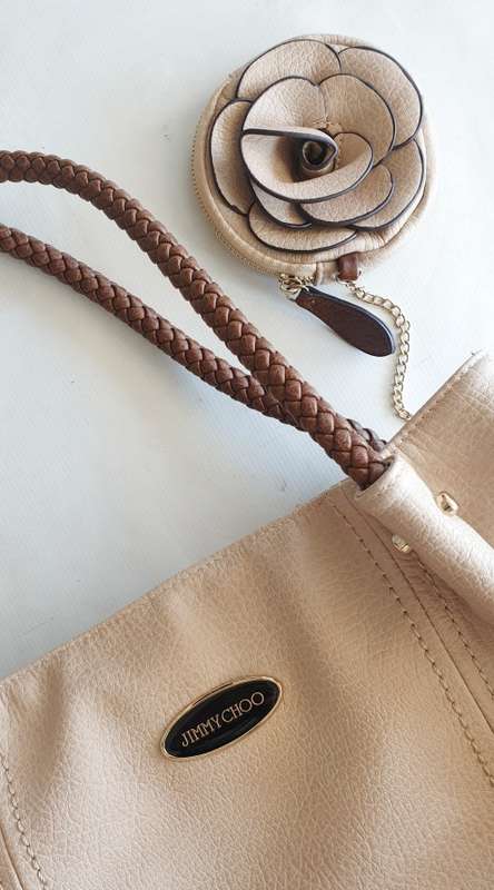 GORGEOUS BIG STONE COLOURED HANDBAG!