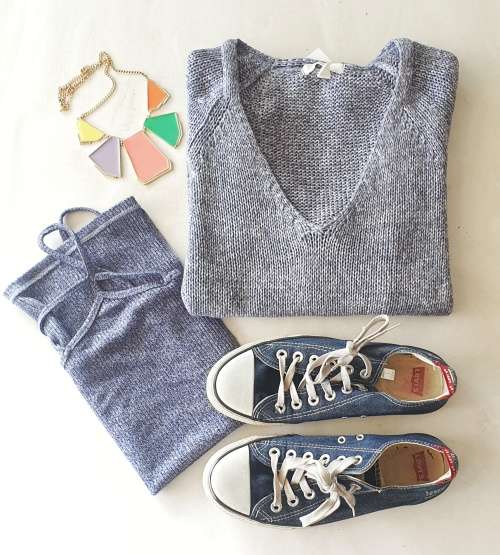 GREAT H&M V-NECK JERSEY!