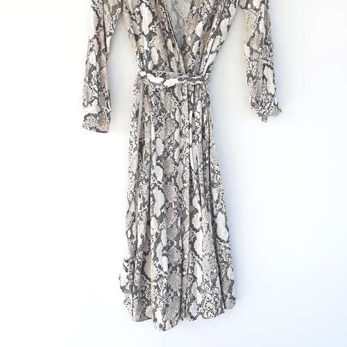 GORGEOUS H&M SNAKESKIN COAT!