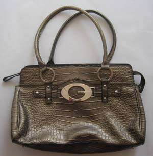 STUNNING GREENISH-GOLD AUTHENTIC GUESS HANDBAG!!