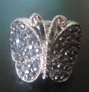 PRETTY MARCASITE-STYLE BUTTERFLY RING!!