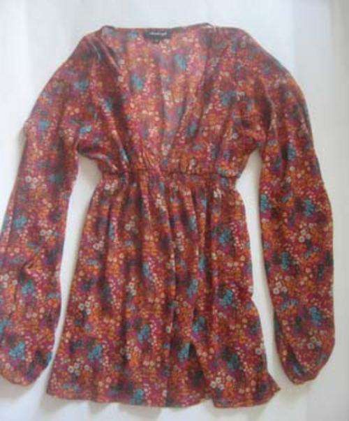 STUNNING FLORAL CHIFFON TOP!!